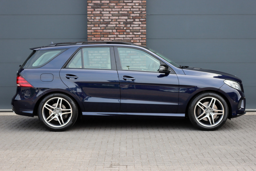 Mercedes-Benz GLE 400 4MATIC AMG Line | Luchtvering | Panoramadak | Trekhaak | Leder | Elek. Stoelen | Surround Camera | Sfeerverlichting | Stoelverwarming | Nightpakket |