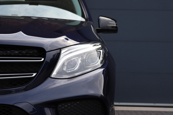 Mercedes-Benz GLE 400 4MATIC AMG Line | Luchtvering | Panoramadak | Trekhaak | Leder | Elek. Stoelen | Surround Camera | Sfeerverlichting | Stoelverwarming | Nightpakket |