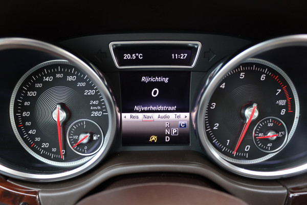 Mercedes-Benz GLE 400 4MATIC AMG Line | Luchtvering | Panoramadak | Trekhaak | Leder | Elek. Stoelen | Surround Camera | Sfeerverlichting | Stoelverwarming | Nightpakket |