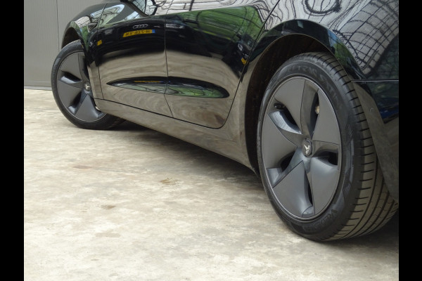 Tesla Model 3 Long Range AWD 75 kWh * BLACKED OUT * 445 KM ACCURANGE !!