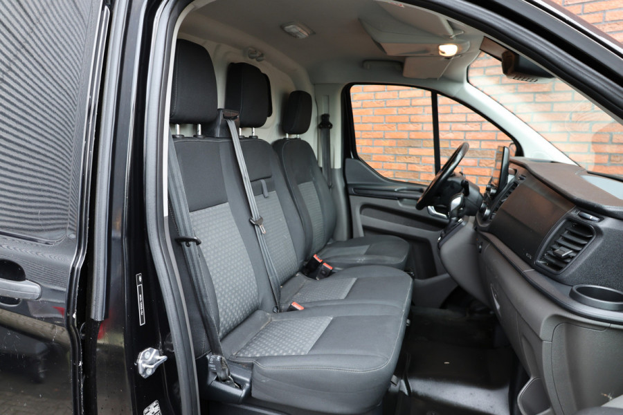 Ford Transit Custom 300 2.0 TDCI L2H1 Raptor Edition | Camera | CarPlay | Trekhaak | Stoelverwarming | Treeplanken | Spoilerkit | PDC V+A | Nieuwe APK