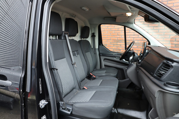 Ford Transit Custom 300 2.0 TDCI L2H1 Raptor Edition | Camera | CarPlay | Trekhaak | Stoelverwarming | Treeplanken | Spoilerkit | PDC V+A | Nieuwe APK
