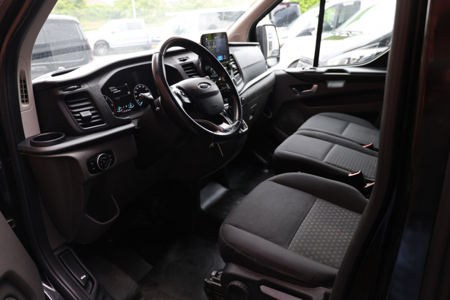 Ford Transit Custom 300 2.0 TDCI L2H1 Raptor Edition | Camera | CarPlay | Trekhaak | Stoelverwarming | Treeplanken | Spoilerkit | PDC V+A | Nieuwe APK