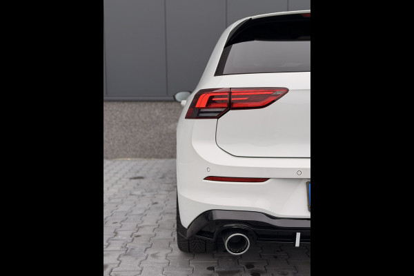 Volkswagen Golf 1.5 eTSI GTI 19'' CarPlay Sfeer Navi ACC Keyless Stuur-/stoelverwarming