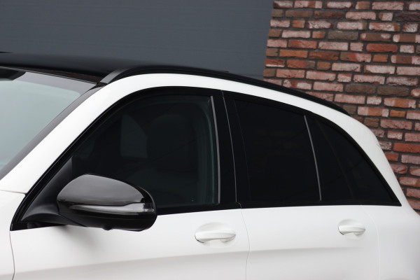 Mercedes-Benz GLC 300e 4MATIC AMG Line Premium+ | Distronic+ | Panoramadak | Burmester | Memory | Trekhaak | Surround Camera | Multibeam LED | Nightpakket | Augmented Reality |