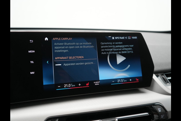 BMW iX1 xDrive30 Launch Edition 67 kWh 313pk Dealer O.H. | Adaptief M Onderstel | Camera | Stoelverwarming | Widescreen Navi | Sfeerverlichting | Apple Carplay | Navigatie | DAB | 18'' L.M. | Virtual | Cruise Control |