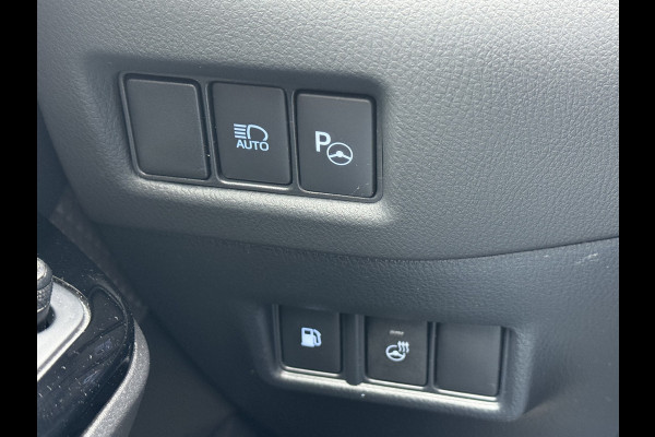 Toyota C-HR 2.0 Hybrid Executive | CarPlay | ACC | Camera | JBL | Keyless | 18 inch