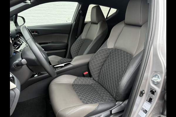 Toyota C-HR 2.0 Hybrid Executive | CarPlay | ACC | Camera | JBL | Keyless | 18 inch