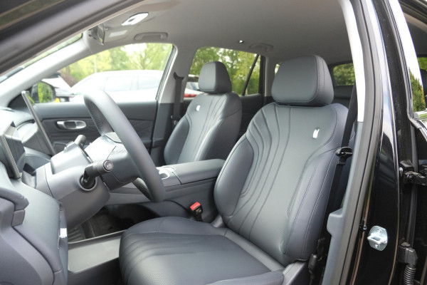 GEELY Starray EM-i 1.5 Pro | 360 Camera | Stoelverwarming | Parkeersensoren | Stuurverwarmimg | 83 km Elektrisch bereik | 18 Inch LMV