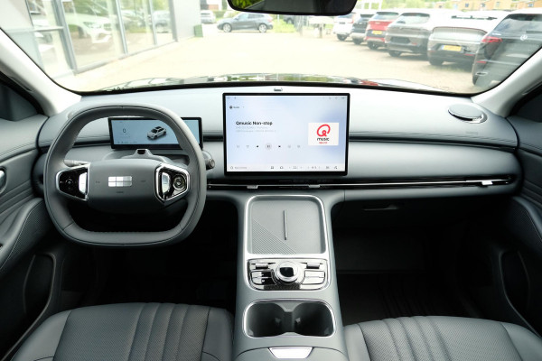 GEELY Starray EM-i 1.5 Pro | 360 Camera | Stoelverwarming | Parkeersensoren | Stuurverwarmimg | 83 km Elektrisch bereik | 18 Inch LMV