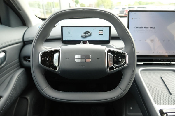 GEELY Starray EM-i 1.5 Pro | 360 Camera | Stoelverwarming | Parkeersensoren | Stuurverwarmimg | 83 km Elektrisch bereik | 18 Inch LMV