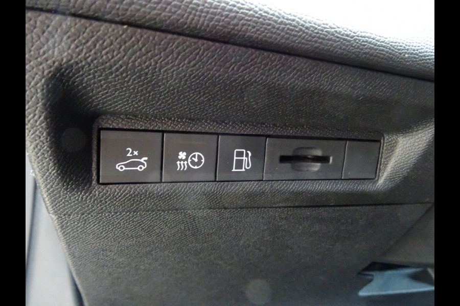 Peugeot 408 1.6 HYbrid GT 225 First Edition * MASSAGE * 44 KM ACCURANGE * TREKHAAK !!