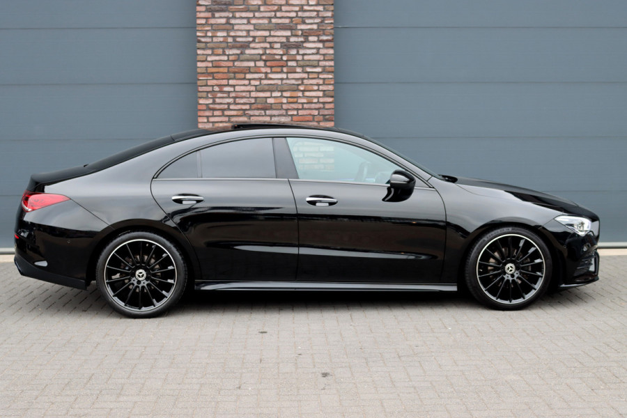 Mercedes-Benz CLA-Klasse 180 AMG Line | Panoramadak | Memory | Sfeerverlichting | Camera | Advanced Sound System | Keyless Go | Zitcomfortpakket | Cruise Control | Multibeam LED |