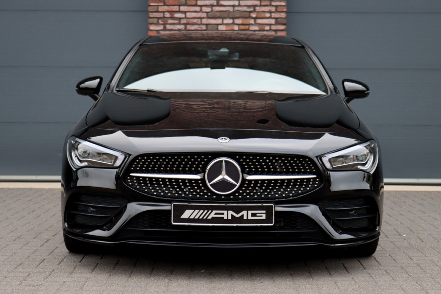 Mercedes-Benz CLA-Klasse 180 AMG Line | Panoramadak | Memory | Sfeerverlichting | Camera | Advanced Sound System | Keyless Go | Zitcomfortpakket | Cruise Control | Multibeam LED |