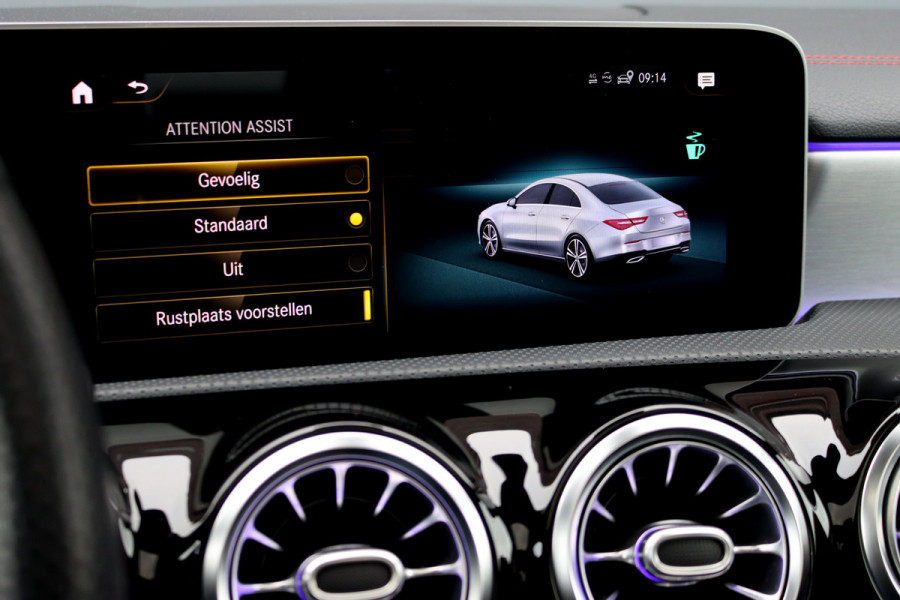 Mercedes-Benz CLA-Klasse 180 AMG Line | Panoramadak | Memory | Sfeerverlichting | Camera | Advanced Sound System | Keyless Go | Zitcomfortpakket | Cruise Control | Multibeam LED |