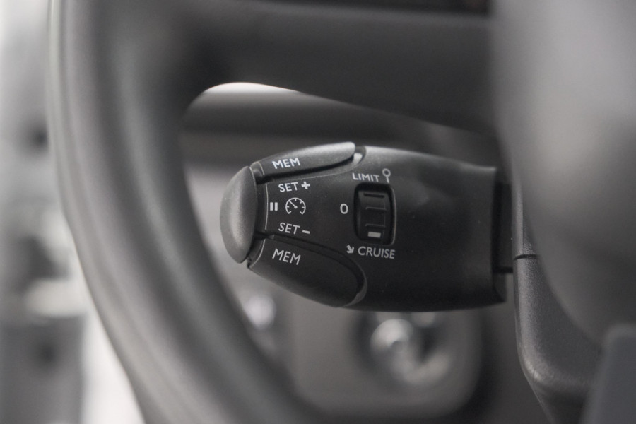 Citroën C3 PureTech 82 Feel Edition | Parkeersensoren | Apple Carplay | Navigatie | Climate Control