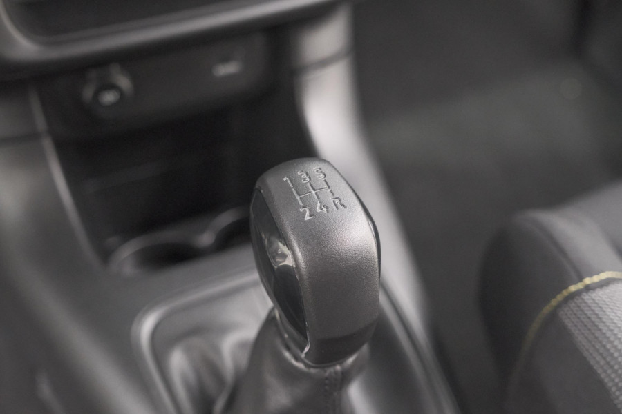 Citroën C3 PureTech 82 Feel Edition | Parkeersensoren | Apple Carplay | Navigatie | Climate Control