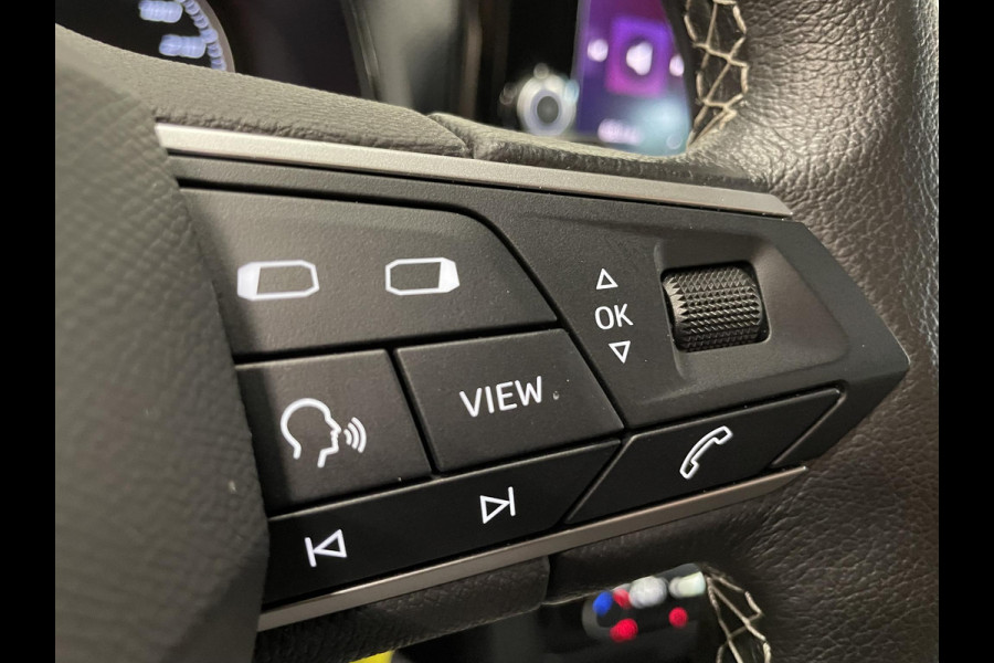 Seat Arona 1.0 TSI Style Airco ECC Navi Carplay PDC VA Cruise Control Full LED 17" LM Velgen