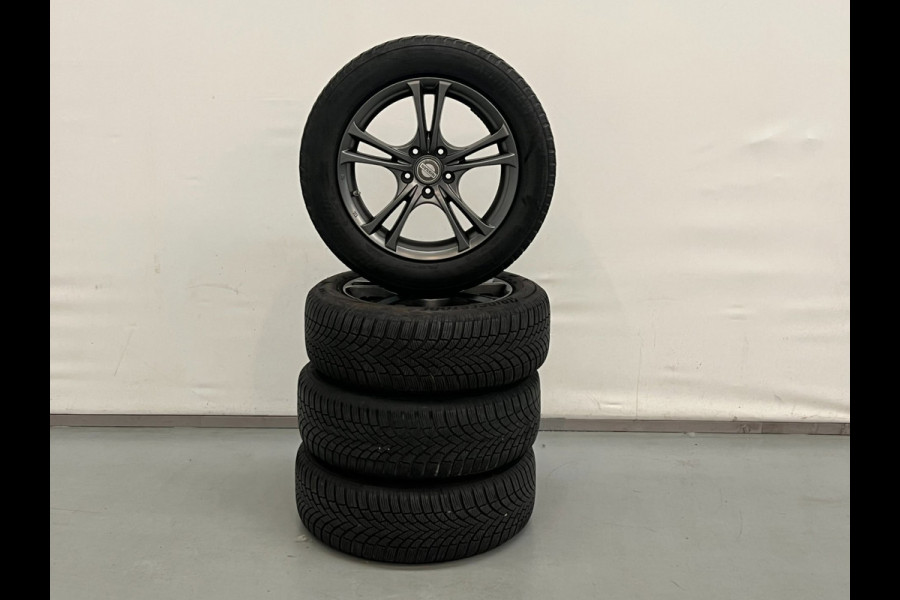 Nissan QASHQAI 1.5 dCi / Pano / Bose / Keyless / Stoelverwarming