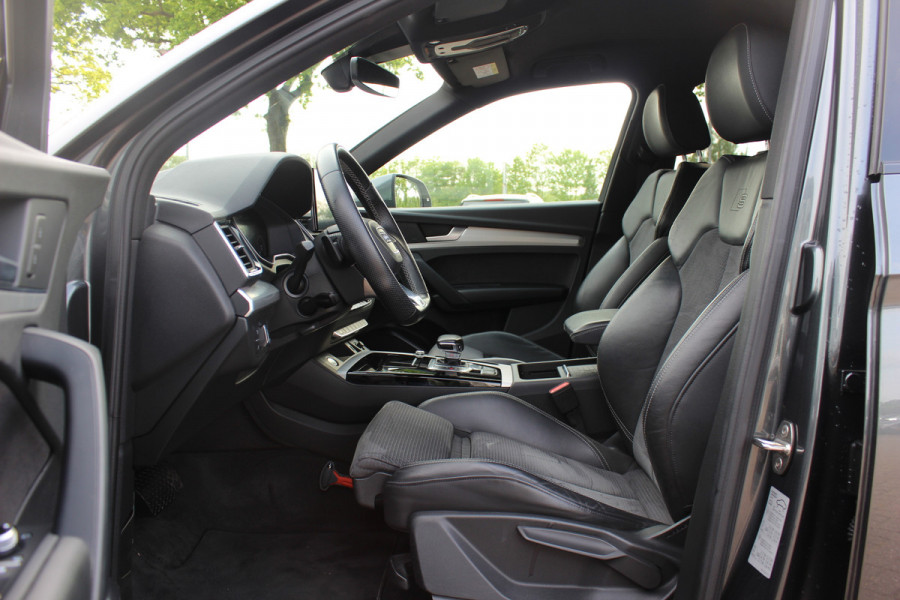 Audi Q5 50 TFSI e S edition NL Auto! / SoH 94,4% / 360Camera / Half leder / 20'' / Adapt.cruise / BTW Auto