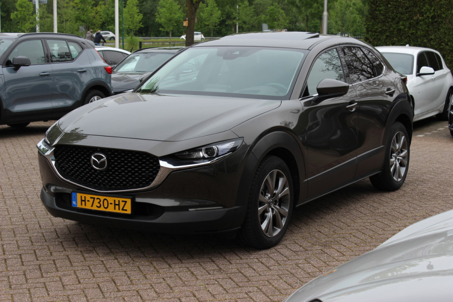Mazda CX-30 2.0 e-SkyActiv-X M Hybrid Luxury / Trekhaak / Schuifdak / 360Camera / Head-up / Leder / 18'' / Navigatie / Stoelverwarming / DAB / ACC