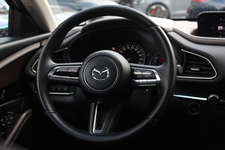 Mazda CX-30 2.0 e-SkyActiv-X M Hybrid Luxury / Trekhaak / Schuifdak / 360Camera / Head-up / Leder / 18'' / Navigatie / Stoelverwarming / DAB / ACC
