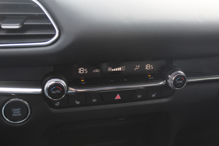 Mazda CX-30 2.0 e-SkyActiv-X M Hybrid Luxury / Trekhaak / Schuifdak / 360Camera / Head-up / Leder / 18'' / Navigatie / Stoelverwarming / DAB / ACC