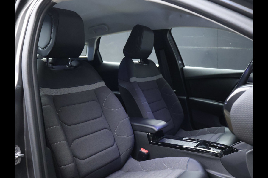 Citroën C4 1.2 Puretech Feel Pack Sport (APPLE CARPLAY,NAVI,CAMERA,360 VIEW,DIGITAL COCKPIT,CLIMATE,CRUISE,LED,COMFORT STOELEN)