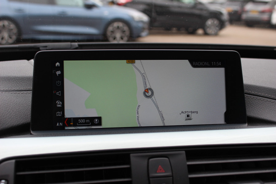 BMW 3-serie Gran Turismo 330i High Executive Ed. M Sport / Panoramadak / Head-up / 360Camera / Harman Kardon / Leder / 18'' / Keyless / Navigatie / DAB / Stoelverwarming / Cruise Control