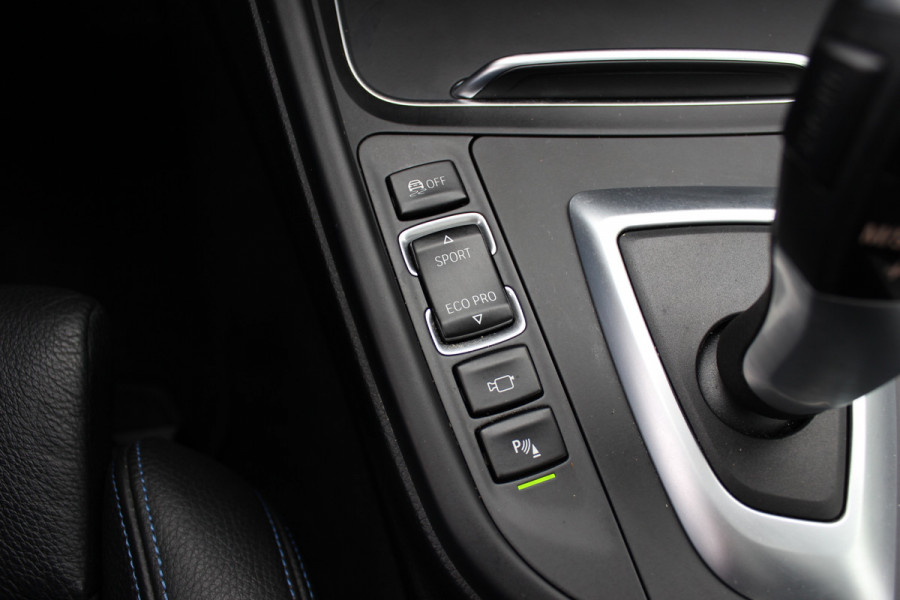 BMW 3-serie Gran Turismo 330i High Executive Ed. M Sport / Panoramadak / Head-up / 360Camera / Harman Kardon / Leder / 18'' / Keyless / Navigatie / DAB / Stoelverwarming / Cruise Control