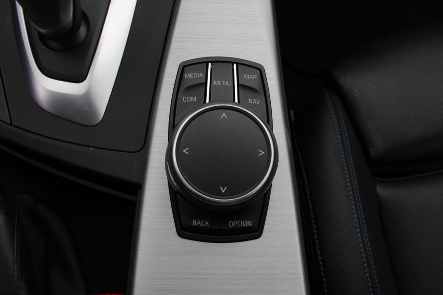 BMW 3-serie Gran Turismo 330i High Executive Ed. M Sport / Panoramadak / Head-up / 360Camera / Harman Kardon / Leder / 18'' / Keyless / Navigatie / DAB / Stoelverwarming / Cruise Control