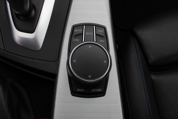 BMW 3-serie Gran Turismo 330i High Executive Ed. M Sport / Panoramadak / Head-up / 360Camera / Harman Kardon / Leder / 18'' / Keyless / Navigatie / DAB / Stoelverwarming / Cruise Control