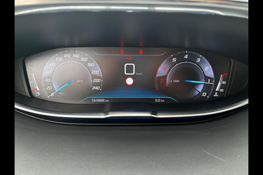 Peugeot 5008 1.2 PureTech Allure | CAMERA | CARPLAY | 7 PERSOONS | LEDER | TREKHAAK | NAP | NWE APK
