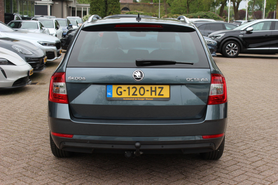 Škoda Octavia Combi 1.0 TSI Greentech Business Edition / Trekhaak / Virtual Cockpit / CarPlay / Parkeerhulp V+A / 16'' / Stoelverwarming / DAB / Cruise Control / Elektr. achterklep
