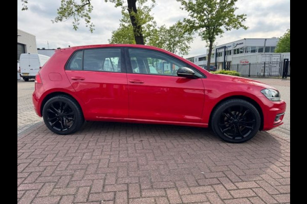 Volkswagen Golf 1.0 TSI 5deurs Sport Trendline Airco,Navigatie,Two Tone Nette Auto