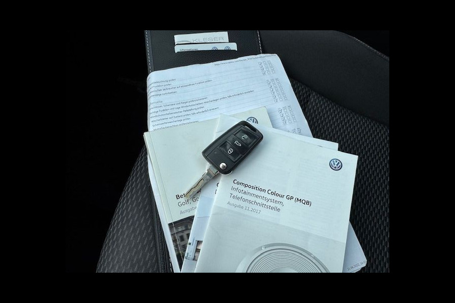 Volkswagen Golf 1.0 TSI 5deurs Sport Trendline Airco,Navigatie,Two Tone Nette Auto