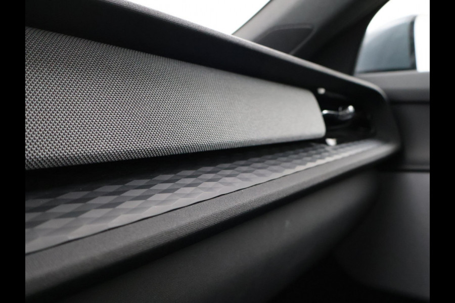 Polestar 2 STANDARD RANGE SINGLE MOTOR 69 kWh 95% SOH + CAMERA | CARPLAY | 19 INCH | MEMORY