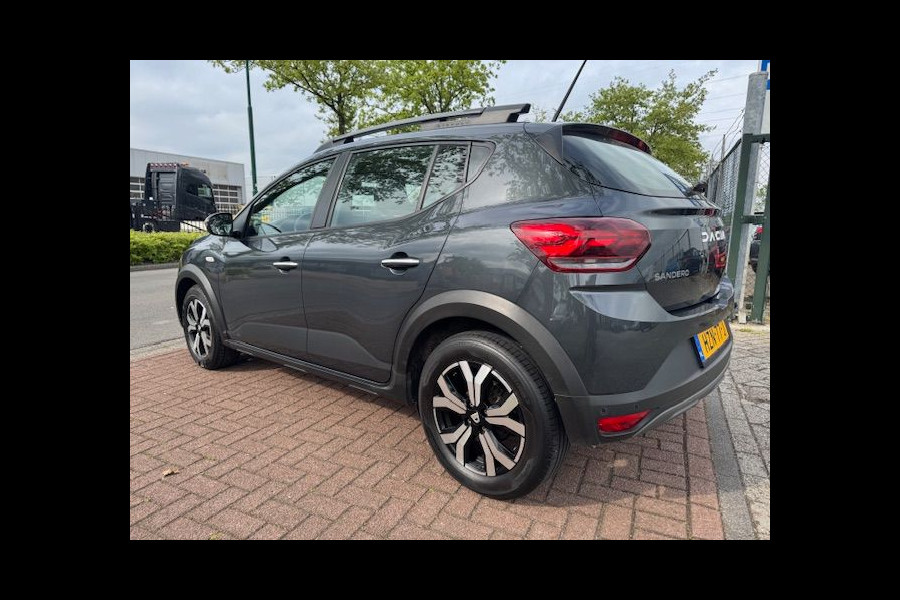 Dacia SANDERO Stepway 1.0 TCe 5deurs Pack Comfort Automaat 61.000km Airco/ECC,Navigatie,Camera,Open dak