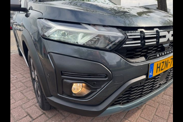 Dacia SANDERO Stepway 1.0 TCe 5deurs Pack Comfort Automaat 61.000km Airco/ECC,Navigatie,Camera,Open dak
