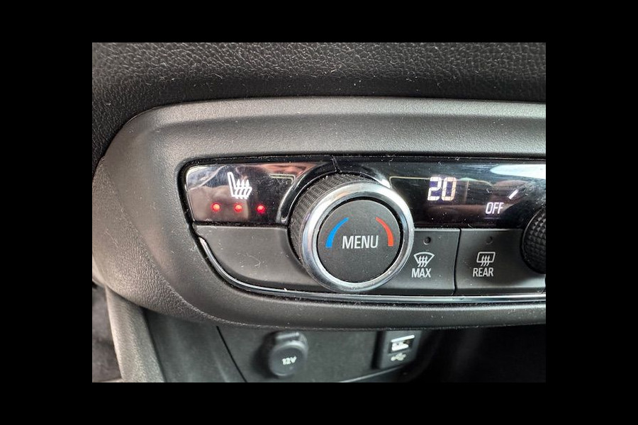 Opel Crossland X 1.2 Innovation+ Airco/ECC,Cruisecontrol,Navigatie,Camera,Stoelverwarming