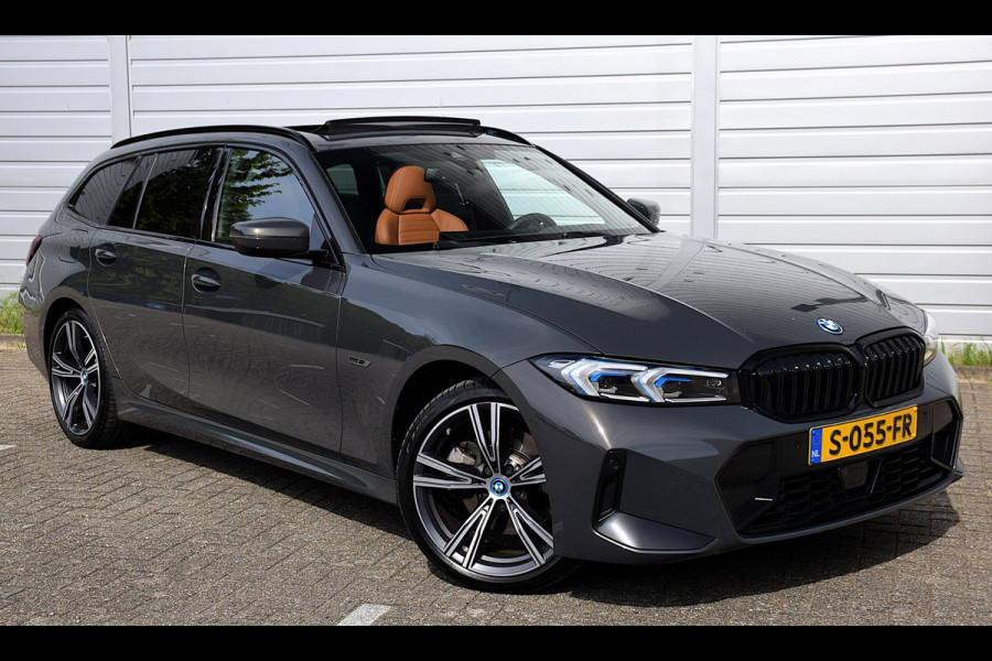 BMW 3 Serie Touring 330e*M-Pakket*Dak*Trekhaak*140Dkm*Keyless*2023*Dravit Grau*INDIVIDUAL*