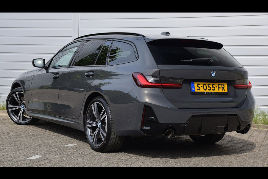 BMW 3 Serie Touring 330e*M-Pakket*Dak*Trekhaak*140Dkm*Keyless*2023*Dravit Grau*INDIVIDUAL*