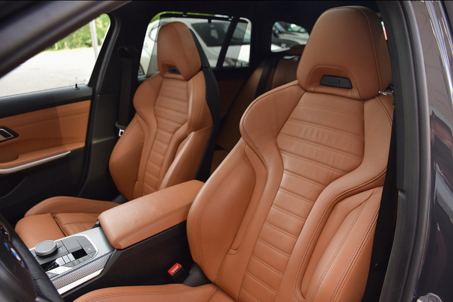 BMW 3 Serie Touring 330e*M-Pakket*Dak*Trekhaak*140Dkm*Keyless*2023*Dravit Grau*INDIVIDUAL*