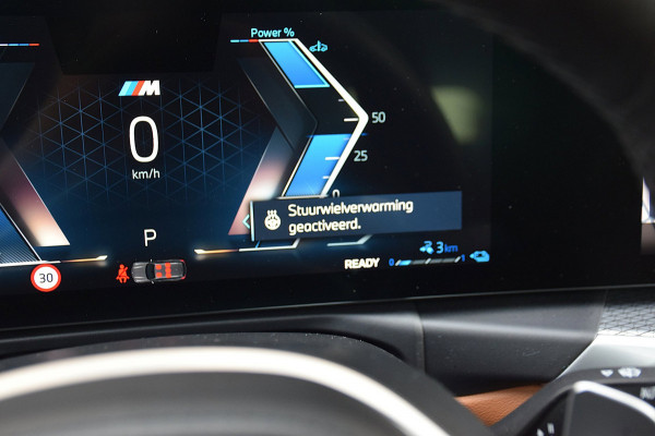 BMW 3 Serie Touring 330e*M-Pakket*Dak*Trekhaak*140Dkm*Keyless*2023*Dravit Grau*INDIVIDUAL*