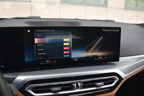 BMW 3 Serie Touring 330e*M-Pakket*Dak*Trekhaak*140Dkm*Keyless*2023*Dravit Grau*INDIVIDUAL*