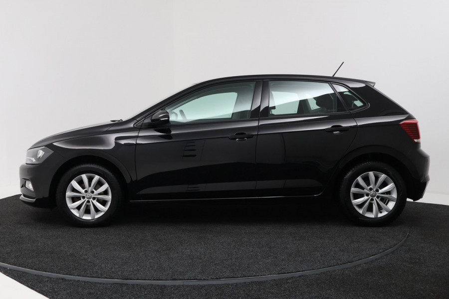 Volkswagen Polo 1.0 TSI Comfortline Business (STOELVERWARMING, CRUISE CONTROL, CARPLAY, PARKEERSENSOREN)