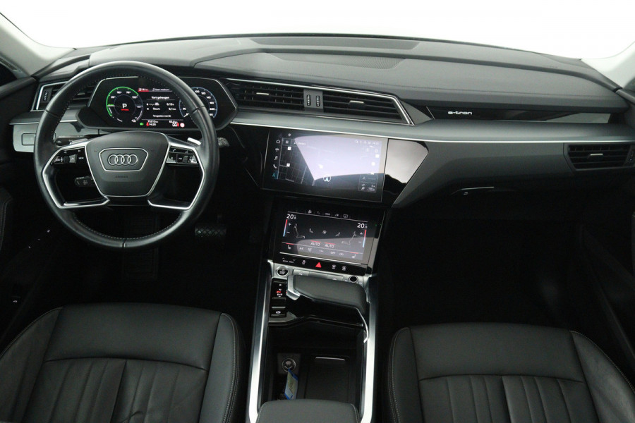 Audi e-tron 50 quattro Business edition Plus 71 kWh (PANORAMADAK, STOELVERWARMING, CAMERA, ELEKTR STOELEN, NAVIGATIE)