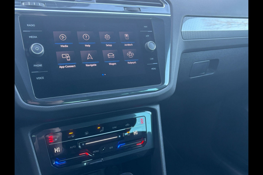 Volkswagen Tiguan 1.5 TSI Life Business | Parkeer Camera | Stuur Verwarming | Adaptive Cruise