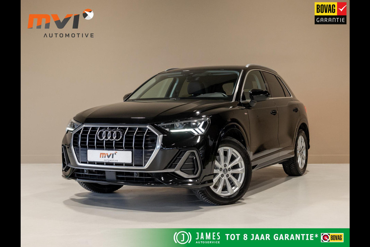 Audi Q3 35 TFSI S-line / 150pk / Lederen bekleding / Stoelverwarming / Navigatie /