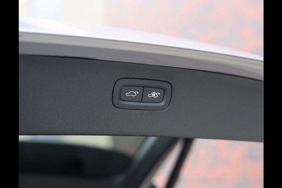 Volvo XC90 T8 AWD Ultra Dark | Heico - Pano - Trekhaak